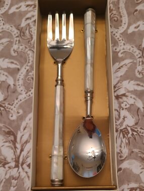 NWT L. Ralph Lauren Mother of Pearl Salad Server Set